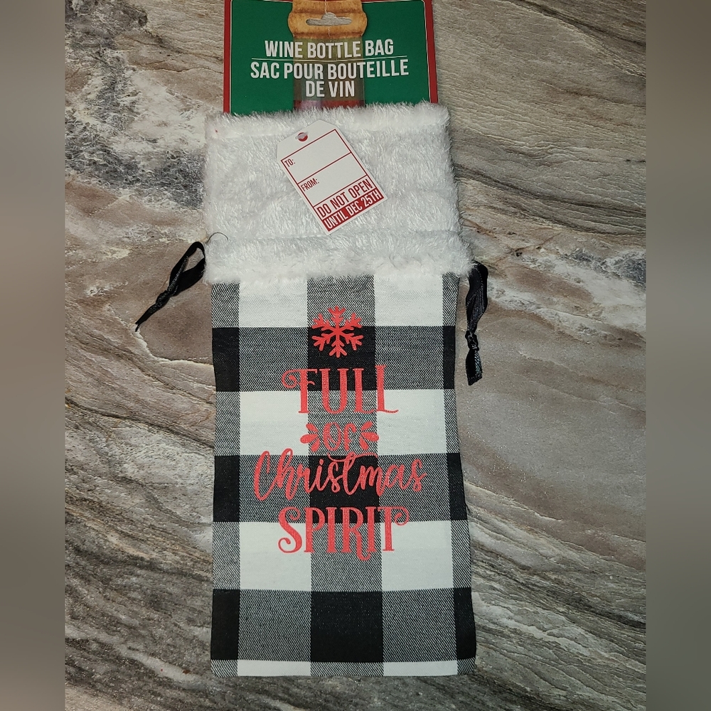 Wine bottle gift bag white black Buffalo plaid NWT